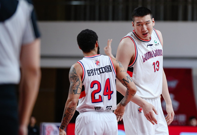 乐鱼体育线上网站-广东以129-88大胜广州连胜达到四场