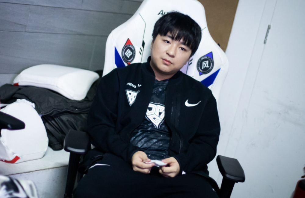 乐鱼官网-WBG险胜LGD，Hanssama线上压制力十足顶尖较量入围赛，成为赛场最大亮点