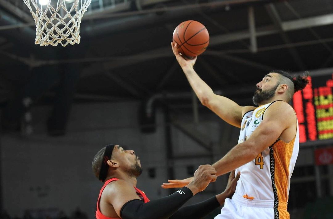 乐鱼-球员被爆抽烟喝酒，严重影响形象遭俱乐部调查