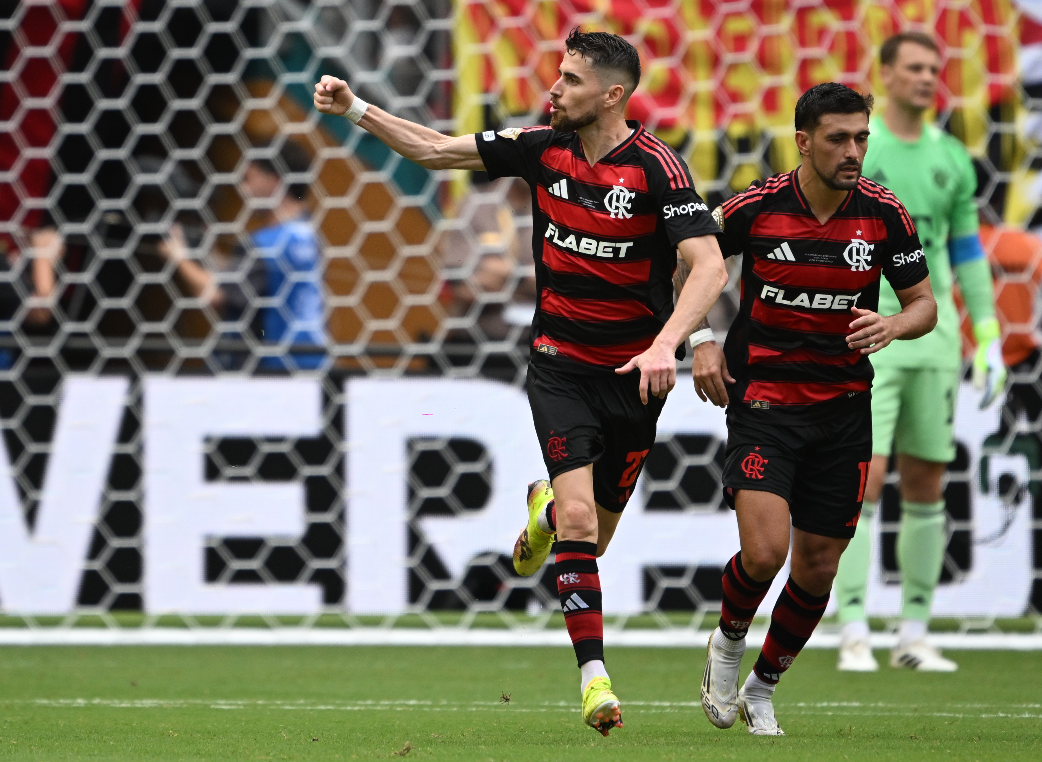 Leyu-尤文图斯逆袭拜仁慕尼黑，晋级欧冠决赛